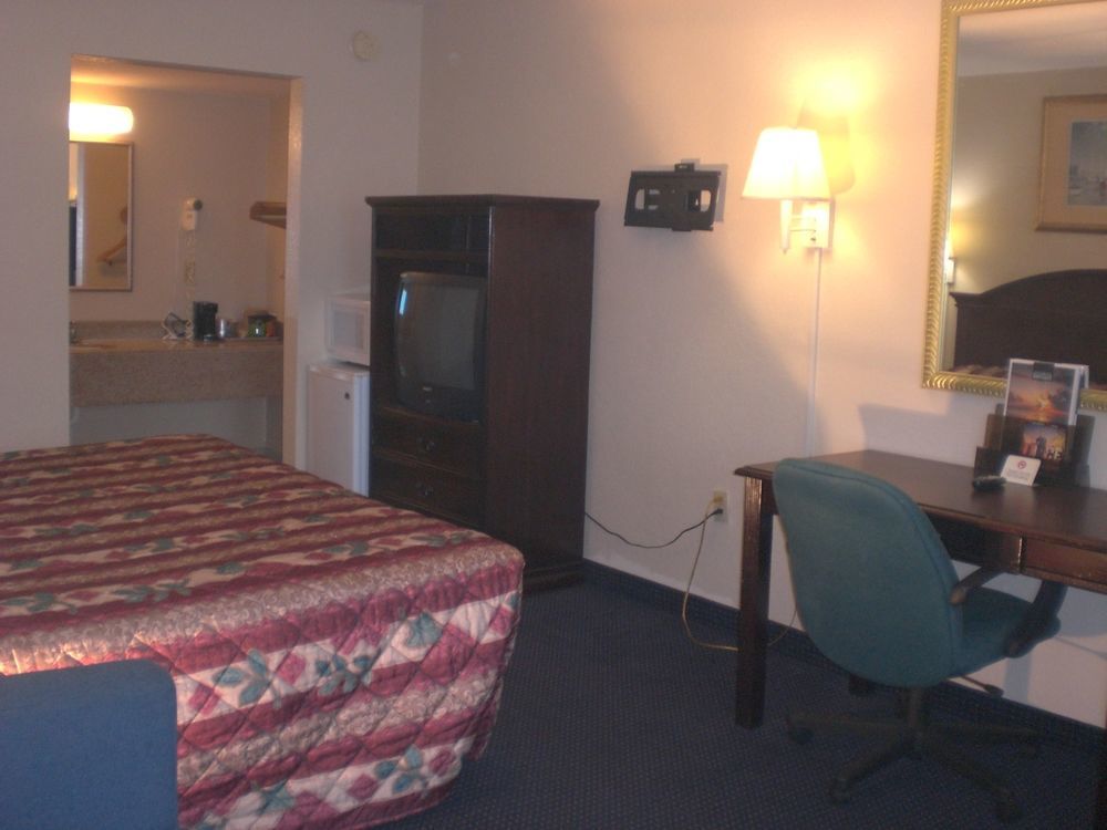 Executive Garden Titusville Hotel Buitenkant foto